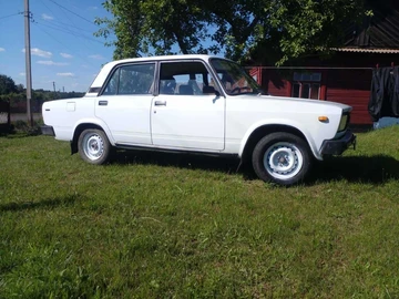 Авто ВАЗ 2105 1999 № 8928100