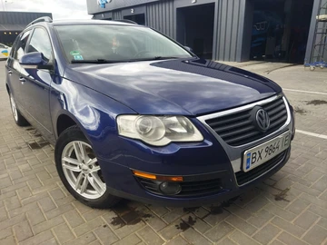 Авто Volkswagen Passat Variant 2005 № 8928101