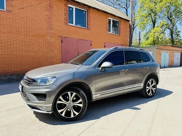 Авто Volkswagen Touareg 2016 № 8928133