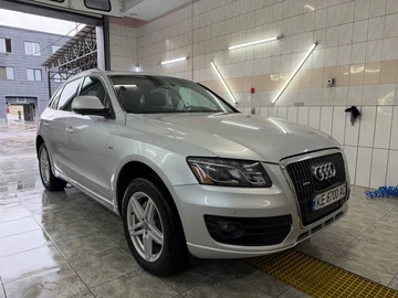 Авто Audi Q5 2013 № 8928191
