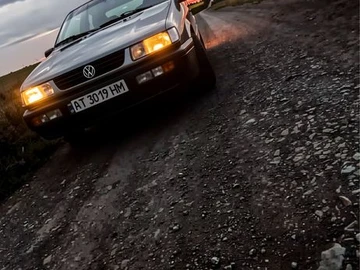 Авто Volkswagen Passat Sedan 1994 № 8928208