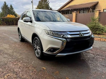 Авто Mitsubishi Outlander 2018 № 8928301