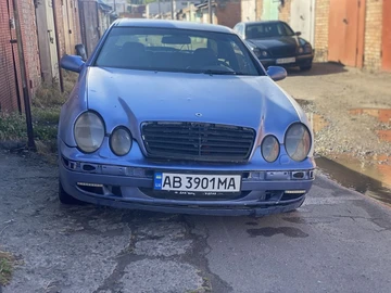 Авто Mercedes 230 1997 № 8928376