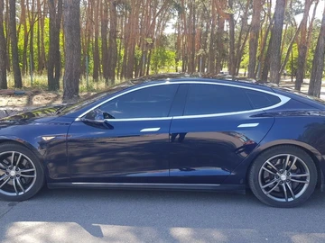 Авто Tesla Model S 2013 № 8928383