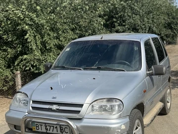 Авто Chevrolet Niva 2007 № 8928679