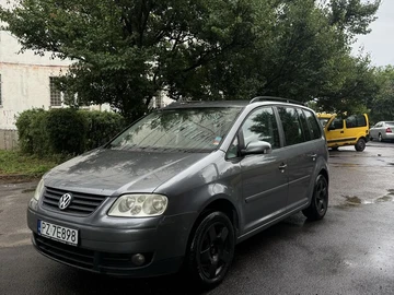 Авто Volkswagen Touran 2007 № 8928769