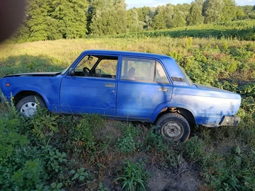 Авто ВАЗ 2107 2007 № 8928787