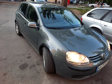 Авто Volkswagen Golf 2004 № 8928790
