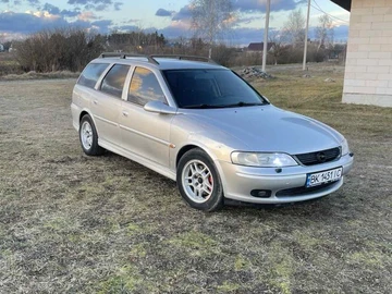 Авто Opel Vectra 2001 № 8928894
