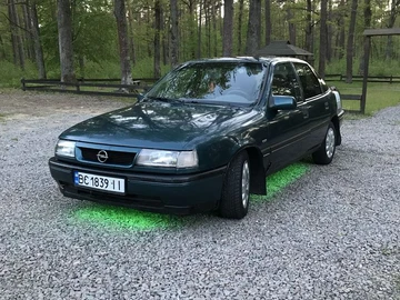 Авто Opel Vectra 1995 № 8928955