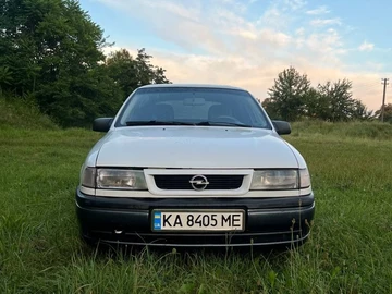 Авто Opel Vectra 1989 № 8929280