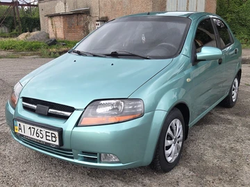 Авто Chevrolet Aveo 2005 № 8929311