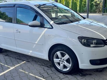 Авто Volkswagen Touran 2014 № 8929408