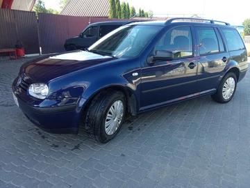 Авто Volkswagen Golf 2002 № 8929435