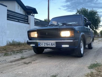 Авто ВАЗ 2107 1996 № 8929549
