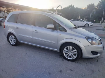 Авто Opel Zafira 2011 № 8929589