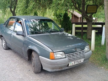 Авто Opel Kadett 1986 № 8929829