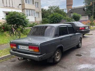 Авто ВАЗ 2107 2007 № 8929889