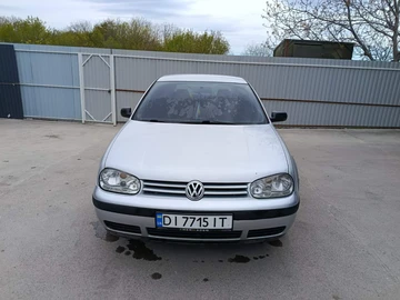 Авто Volkswagen Golf 2001 № 8930004