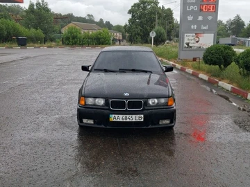 Авто BMW 3 Серия 1994 № 8930065