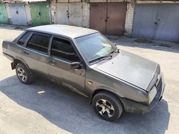 Авто ВАЗ 21099 2004 № 8930171
