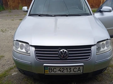 Авто Volkswagen Passat Sedan 2003 № 8930260