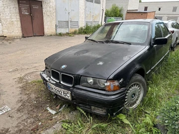 Авто BMW 3 Серия 1993 № 8930263