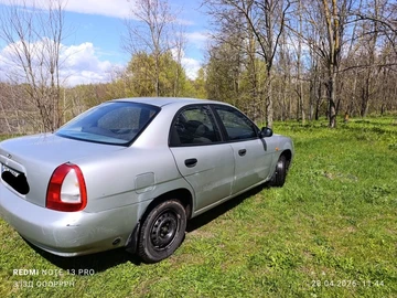 Авто Daewoo Nubira 1998 № 8930496
