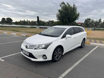 Авто Toyota Avensis 2014 № 8930537