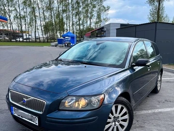 Авто Volvo V50 2006 № 8930709