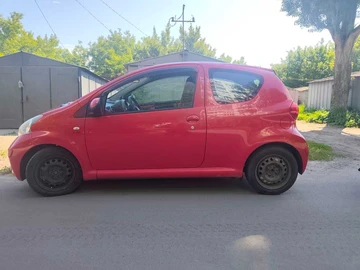 Авто Toyota Aygo 2007 № 8930765