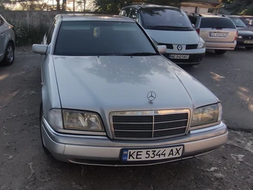 Авто Mercedes 220 1997 № 8930923