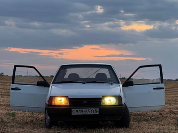 Авто ВАЗ 2109 1993 № 8931032