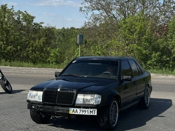 Авто Mercedes E Серия 1987 № 8931049
