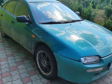 Авто Mazda 323 1995 № 8931137