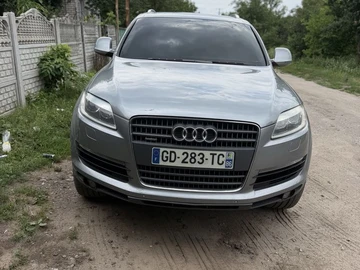 Авто Audi Q7 2010 № 8931287