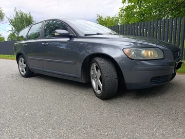 Авто Volvo V50 2005 № 8931454