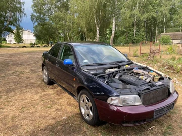 Авто Audi A4 1996 № 8931497