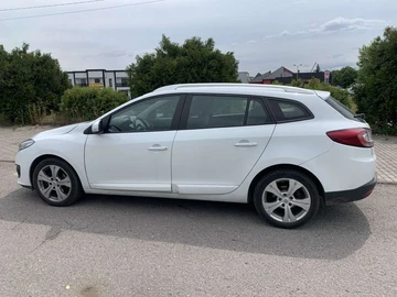 Авто Renault 11 2015 № 8931680