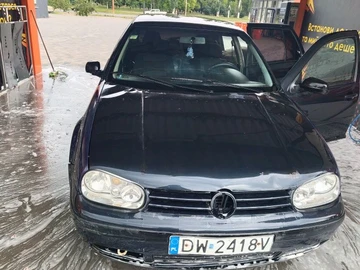 Авто Volkswagen Golf 2000 № 8931732