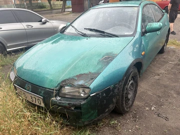 Авто Mazda 323 1997 № 8931818