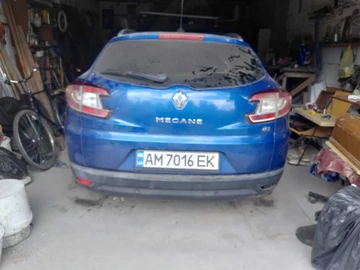 Авто Renault 4 2011 № 8931832