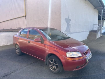 Авто Chevrolet Aveo 2004 № 8931939