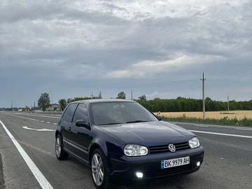 Авто Volkswagen Golf 2000 № 8932092