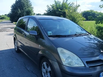 Авто Toyota Corolla Verso 2004 № 8932097
