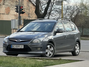 Авто Hyundai I30 2011 № 8932100