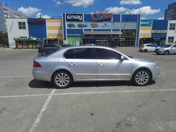 Авто Skoda Superb 2009 № 8932129