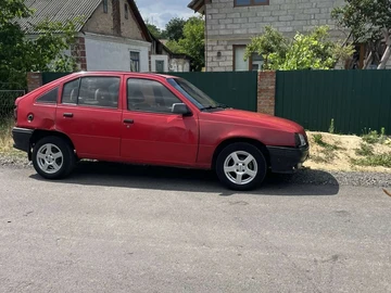 Авто Opel Kadett 1990 № 8932143