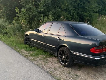 Авто Mercedes 320 2001 № 8932337