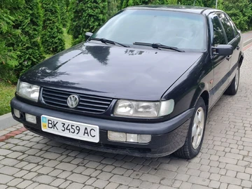 Авто Volkswagen Passat Variant 1995 № 8932341